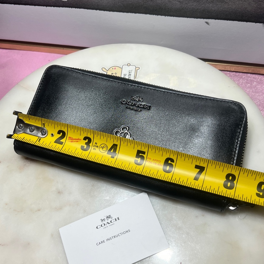 Coach Disney according zip Wallet with Mickey Mouse NWOT - Picture 9 of 13